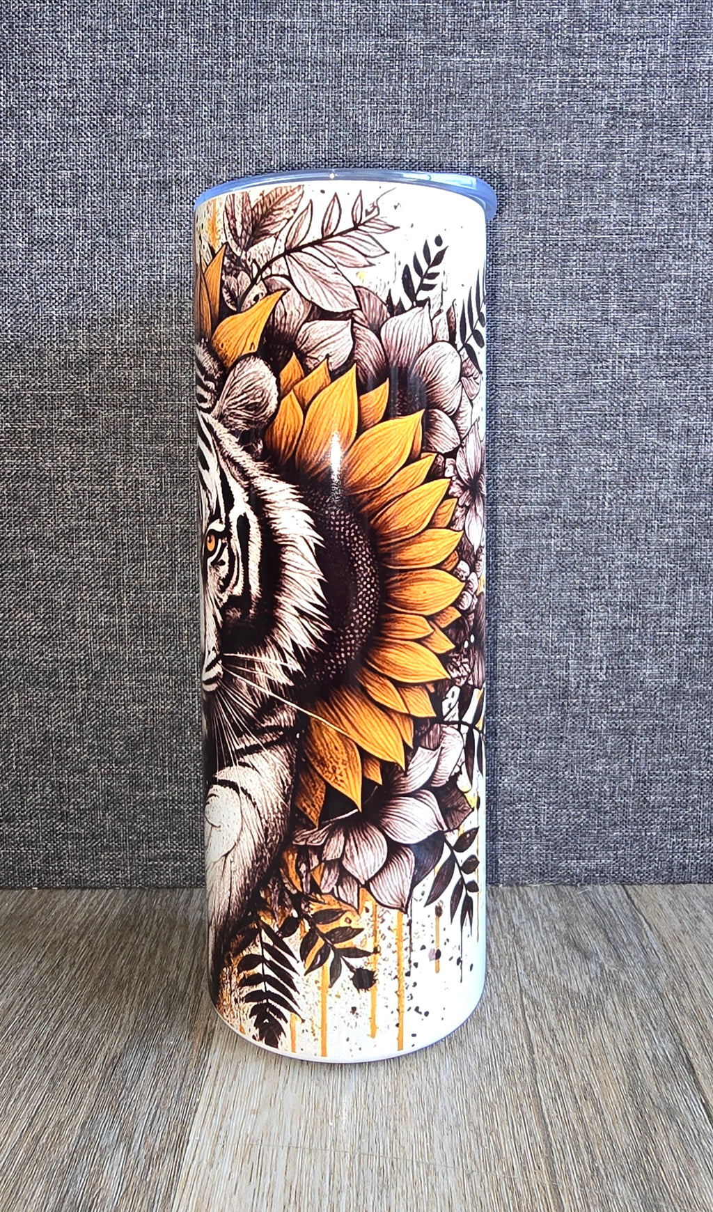 20oz White Tiger Tumbler