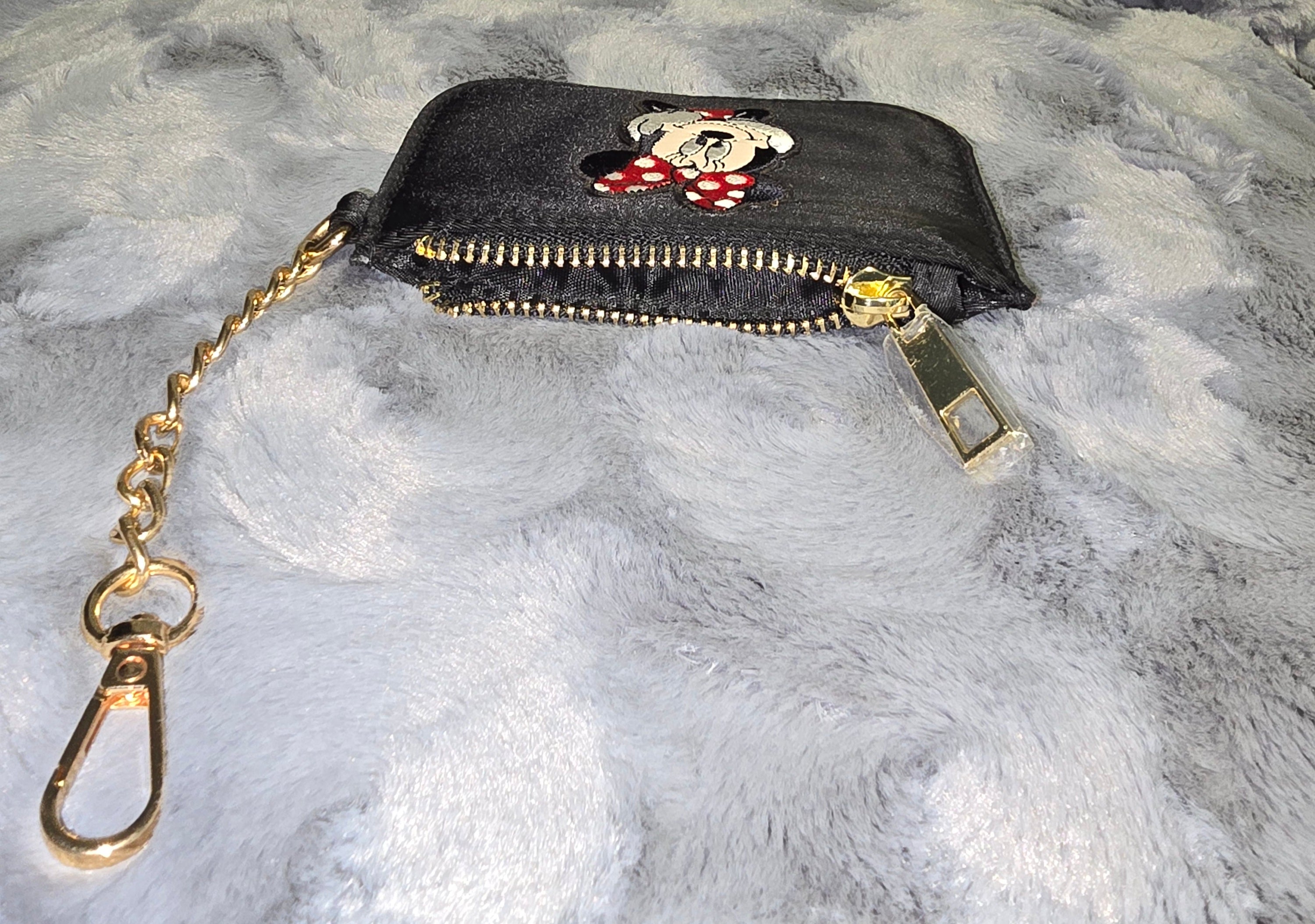 Minnie Mouse clutch